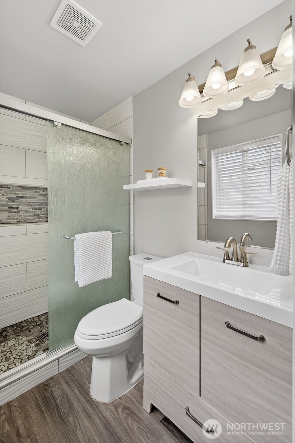 1212 N 12th Place Mount Vernon WA 98273