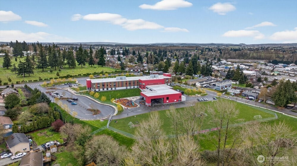 1212 N 12th Place Mount Vernon WA 98273