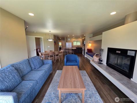 1 Lakeside 702-g Manson WA 98831
