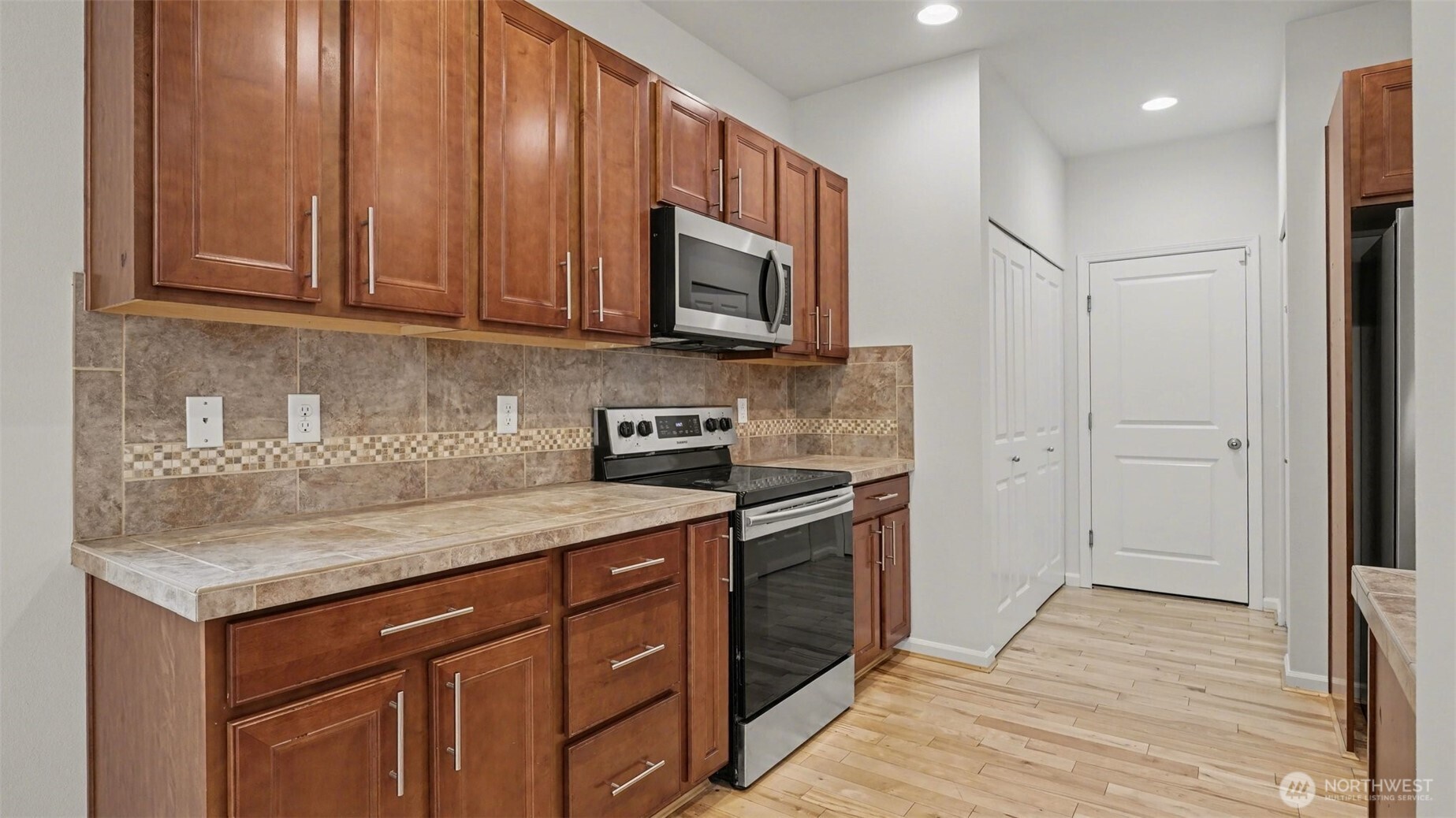 12715 12th Drive SE Everett WA 98208