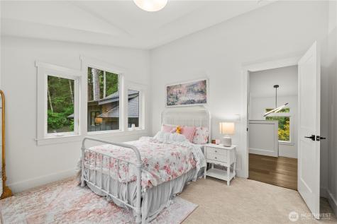 8636 NE Belle Hill Lane Bainbridge Island WA 98110