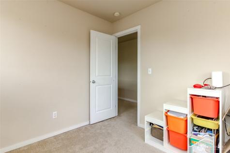 9506 10th Street E Tacoma WA 98445