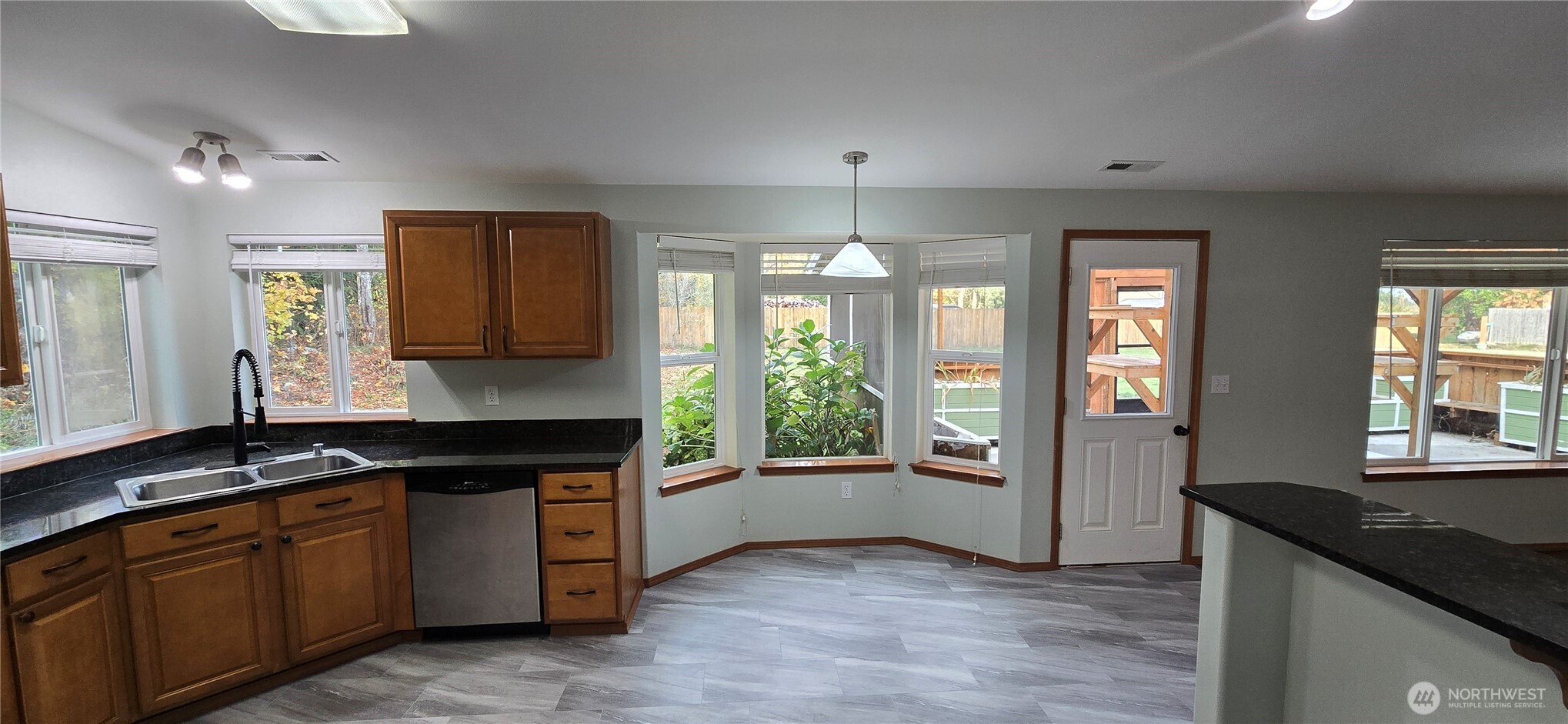 3710 W Edgewood Port Angeles WA 98362