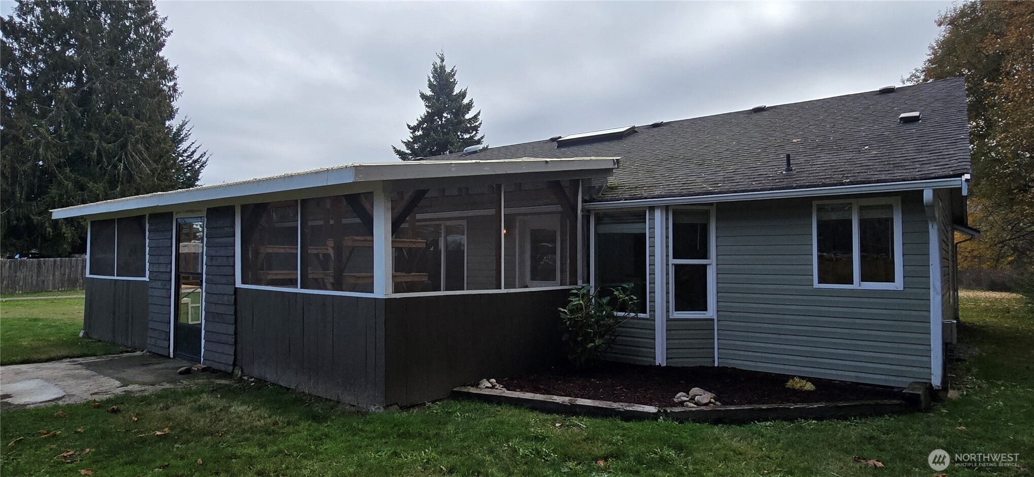 3710 W Edgewood Port Angeles WA 98362