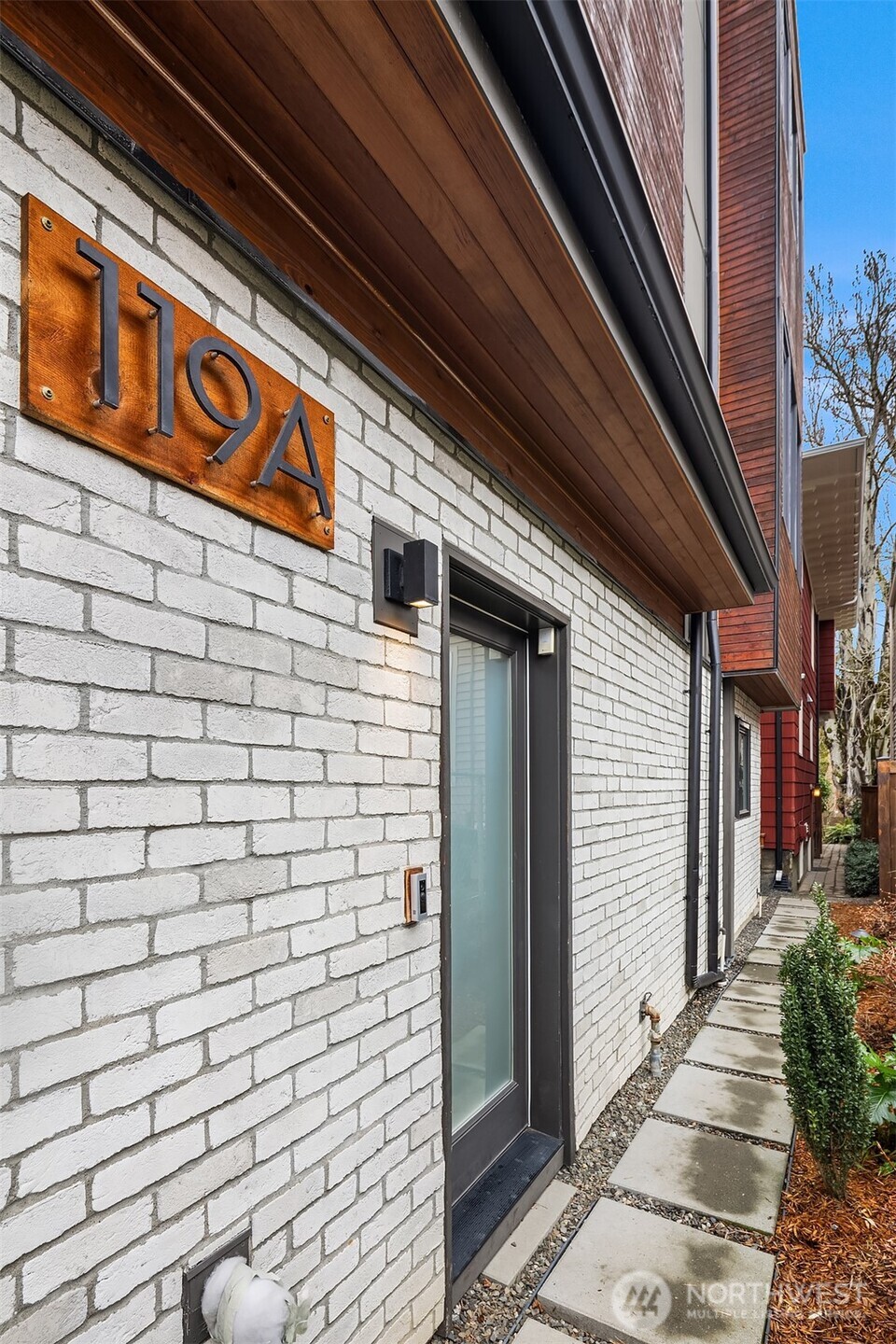 119 18th Avenue E Seattle WA 98122