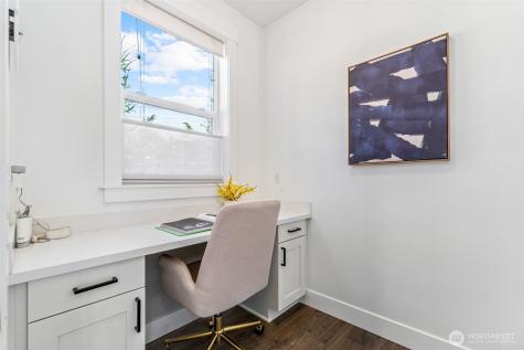 20803 9th Place W Lynnwood WA 98036