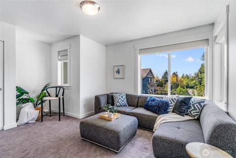 20803 9th Place W Lynnwood WA 98036