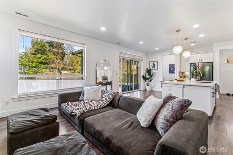 20803 9th Place W Lynnwood WA 98036