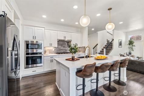 20803 9th Place W Lynnwood WA 98036