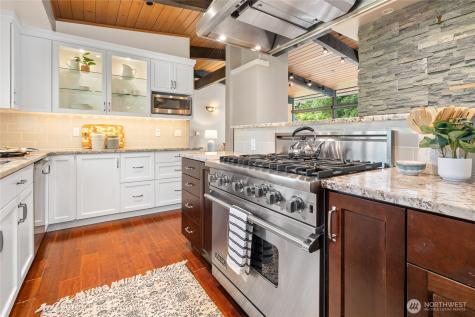 6219 89th Avenue SE Mercer Island WA 98040
