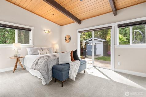6219 89th Avenue SE Mercer Island WA 98040