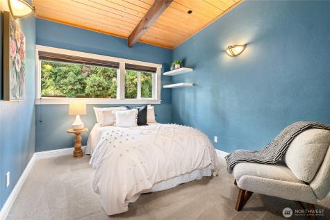 6219 89th Avenue SE Mercer Island WA 98040