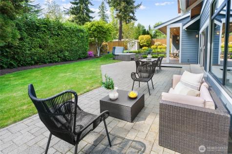 6219 89th Avenue SE Mercer Island WA 98040