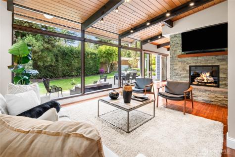 6219 89th Avenue SE Mercer Island WA 98040