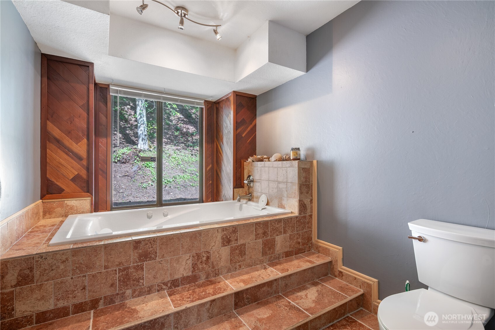 107 Alderwood Lane Longview WA 98632