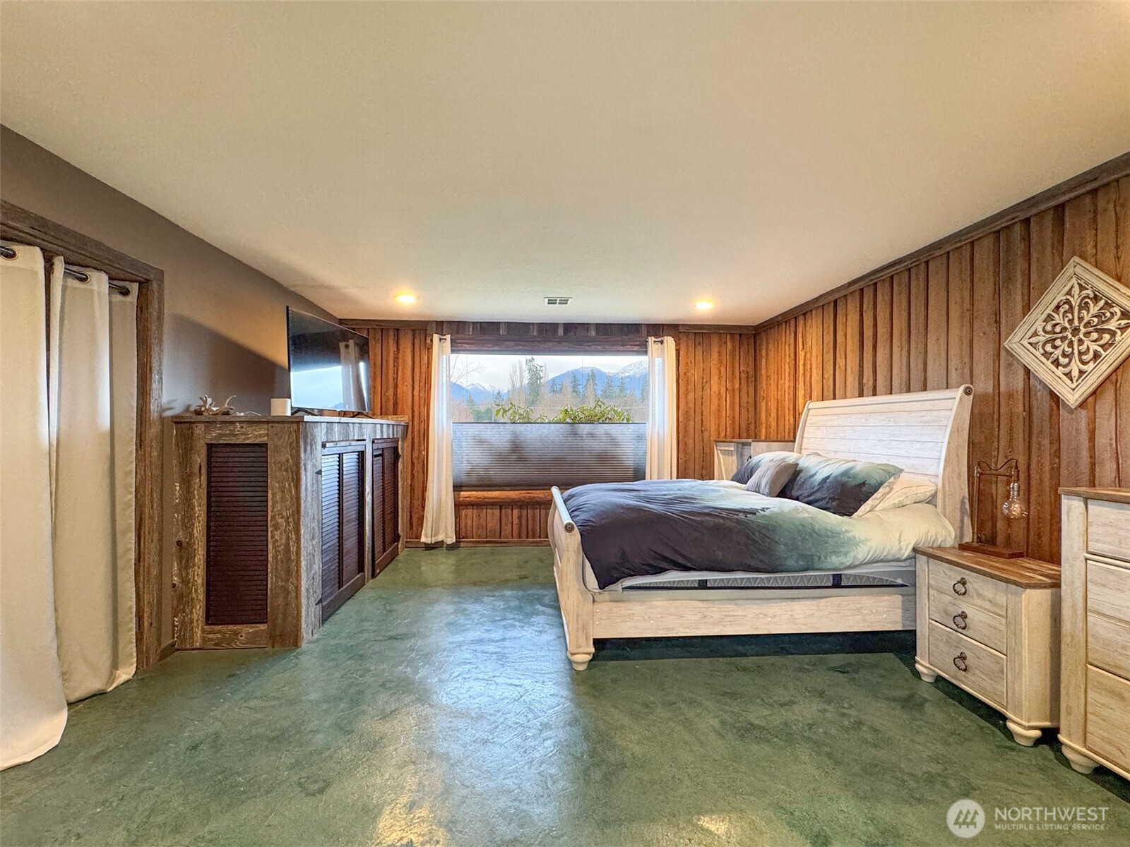127 Lake Farm Road Port Angeles WA 98362
