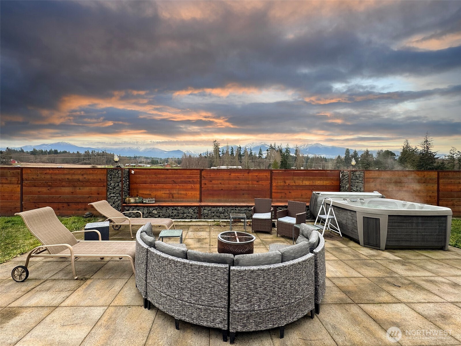 127 Lake Farm Road Port Angeles WA 98362