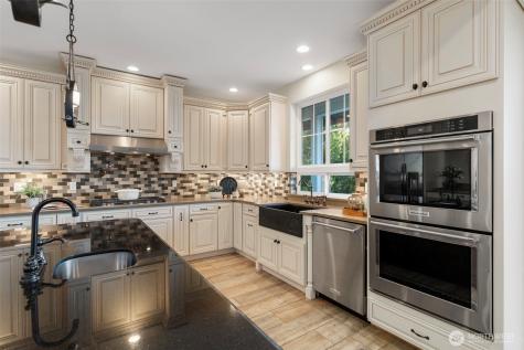 32326 Hoffman Road NE Kingston WA 98346