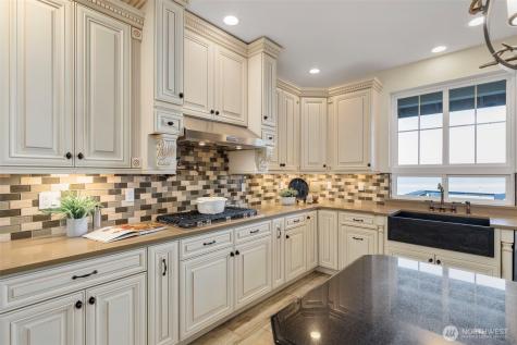 32326 Hoffman Road NE Kingston WA 98346