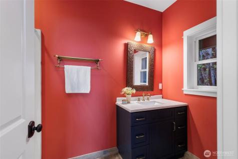 32326 Hoffman Road NE Kingston WA 98346
