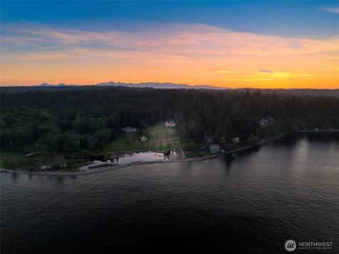 32326 Hoffman Road NE Kingston WA 98346