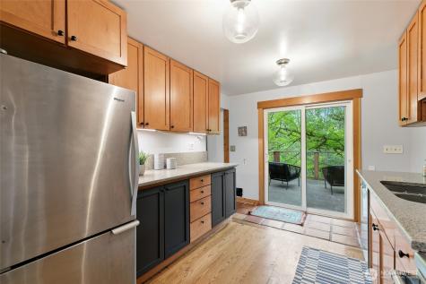 6311 18th Avenue SW Seattle WA 98106