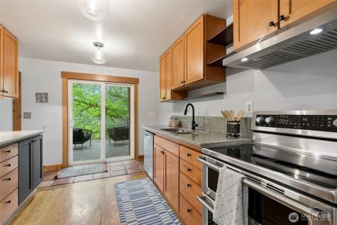 6311 18th Avenue SW Seattle WA 98106