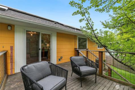 6311 18th Avenue SW Seattle WA 98106