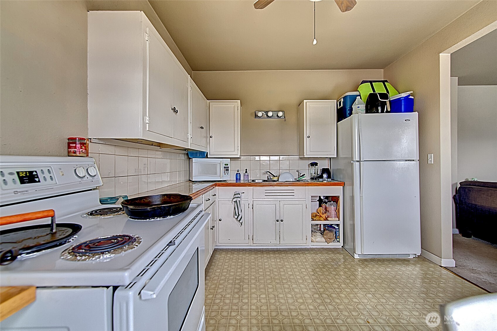 1018 Wall Street SE Everett WA 98201