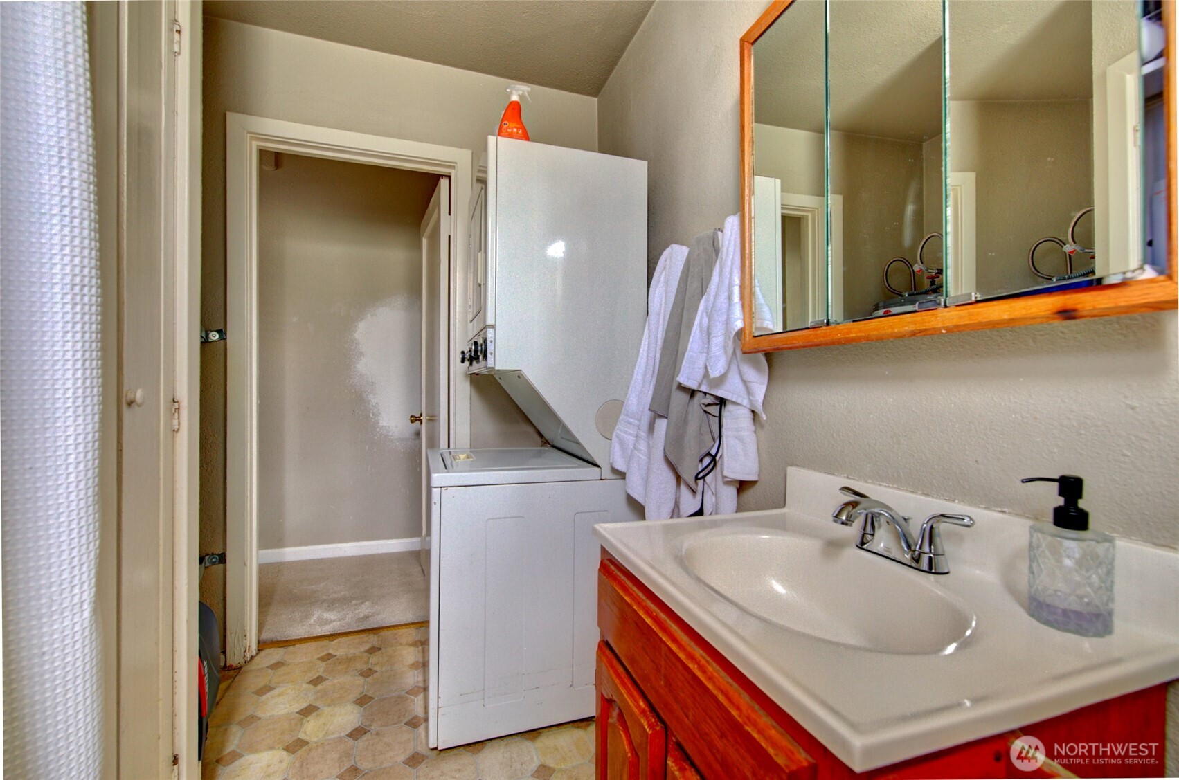 1018 Wall Street SE Everett WA 98201