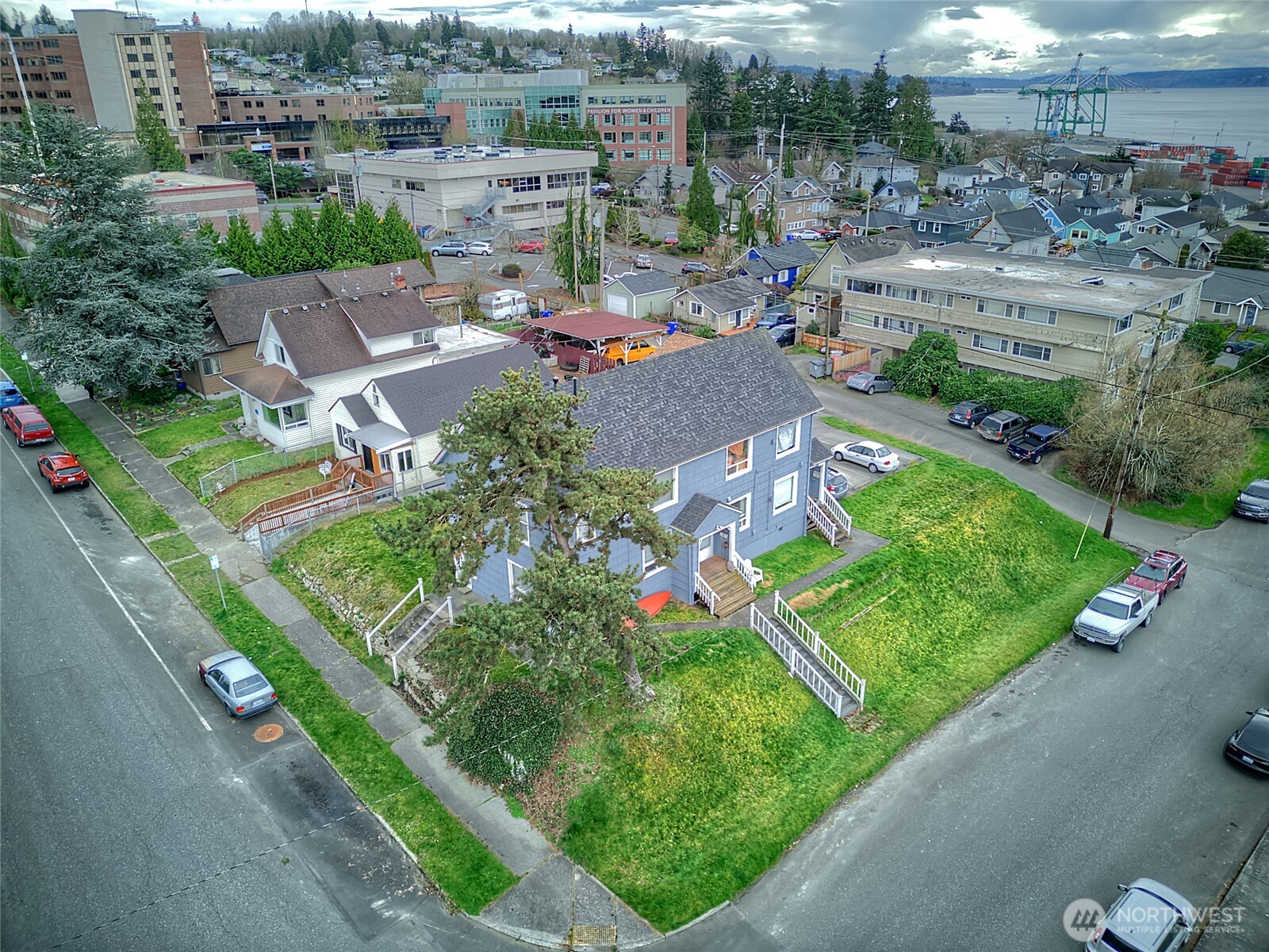 1018 Wall Street SE Everett WA 98201