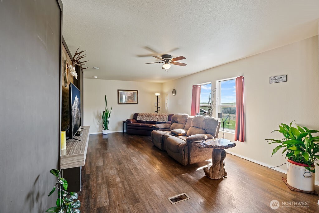 486 Elk Ridge Lane Selah WA 98942