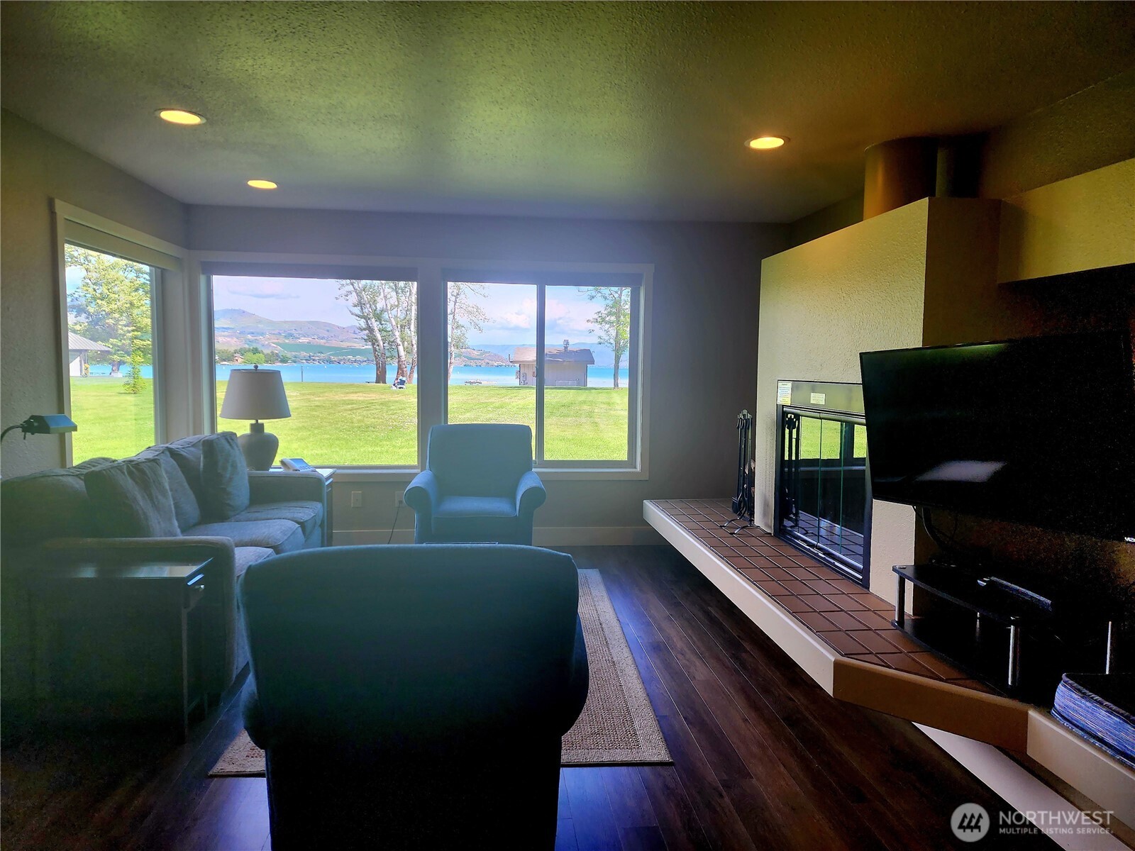 1 Beach 532-d Manson WA 98831