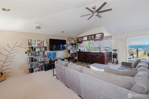 7609 NE Bruce Lane Hansville WA 98340