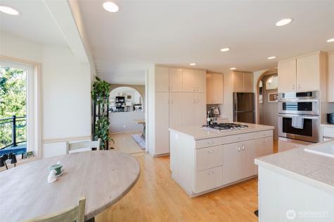 7609 NE Bruce Lane Hansville WA 98340