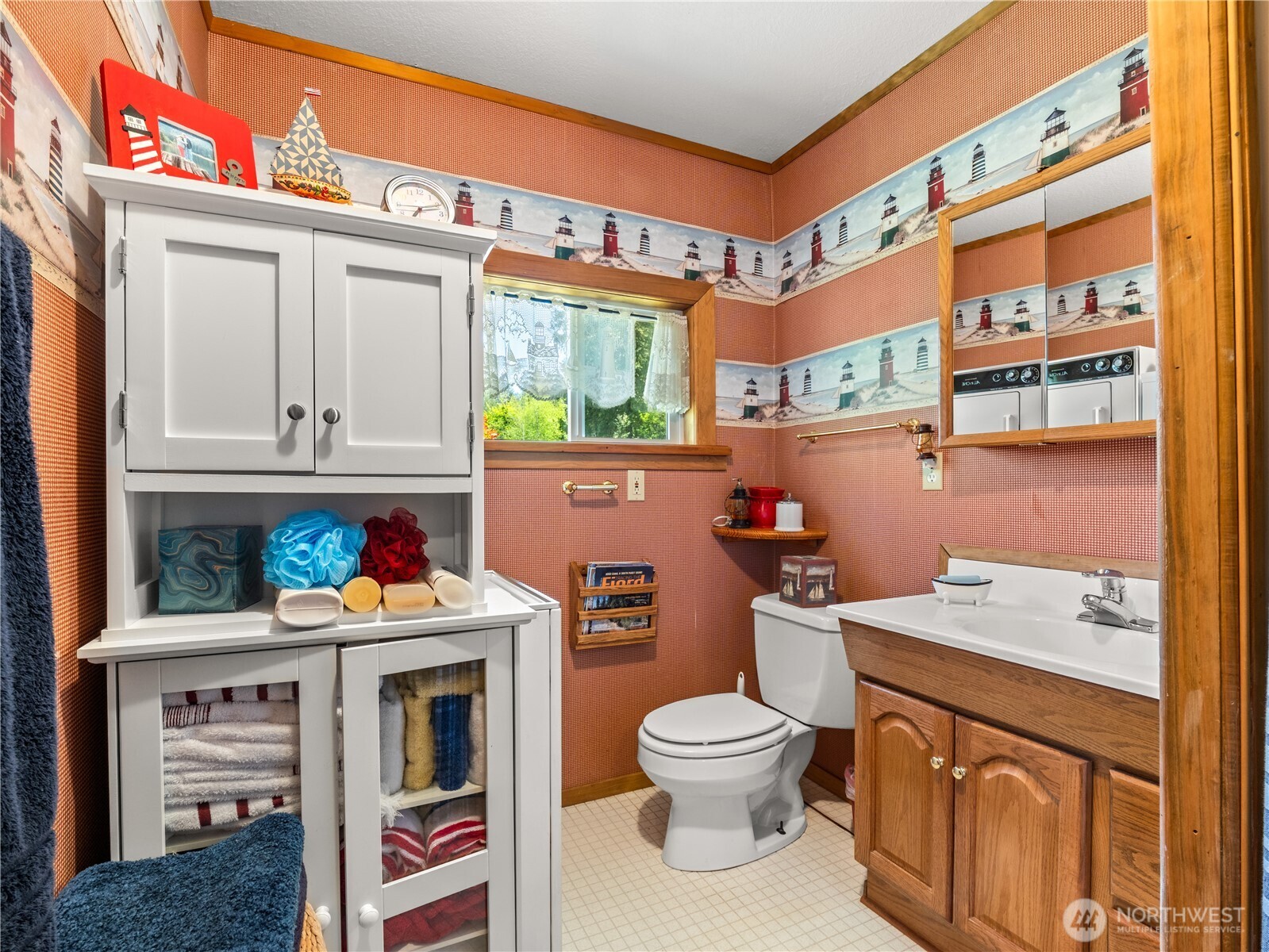 400 N Finch Creek Road Hoodsport WA 98548