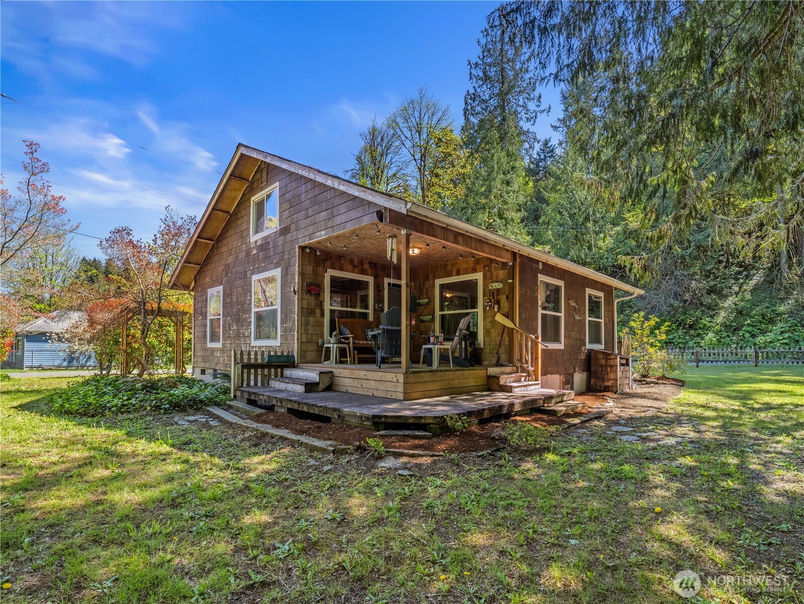 400 N Finch Creek Road Hoodsport WA 98548