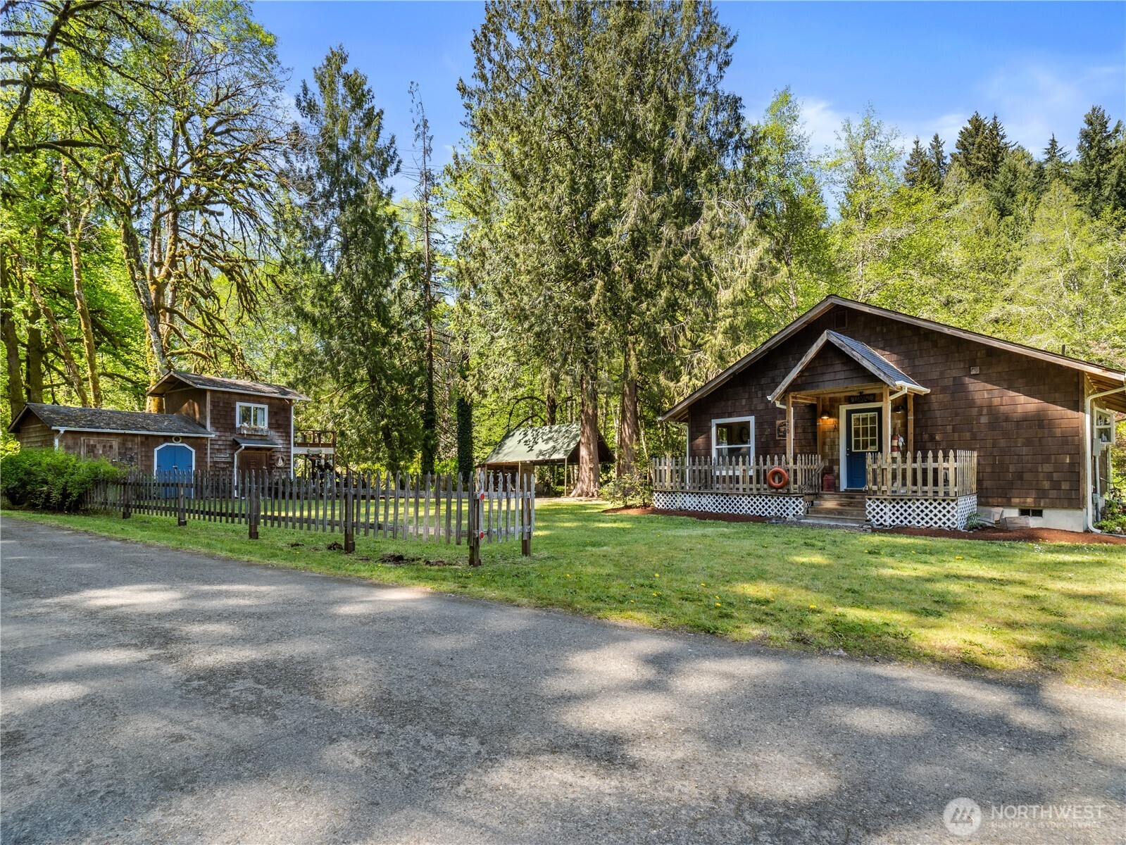 400 N Finch Creek Road Hoodsport WA 98548