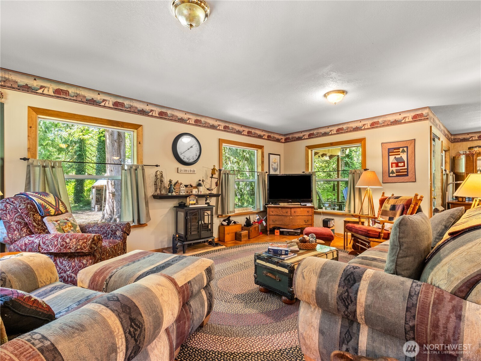 400 N Finch Creek Road Hoodsport WA 98548