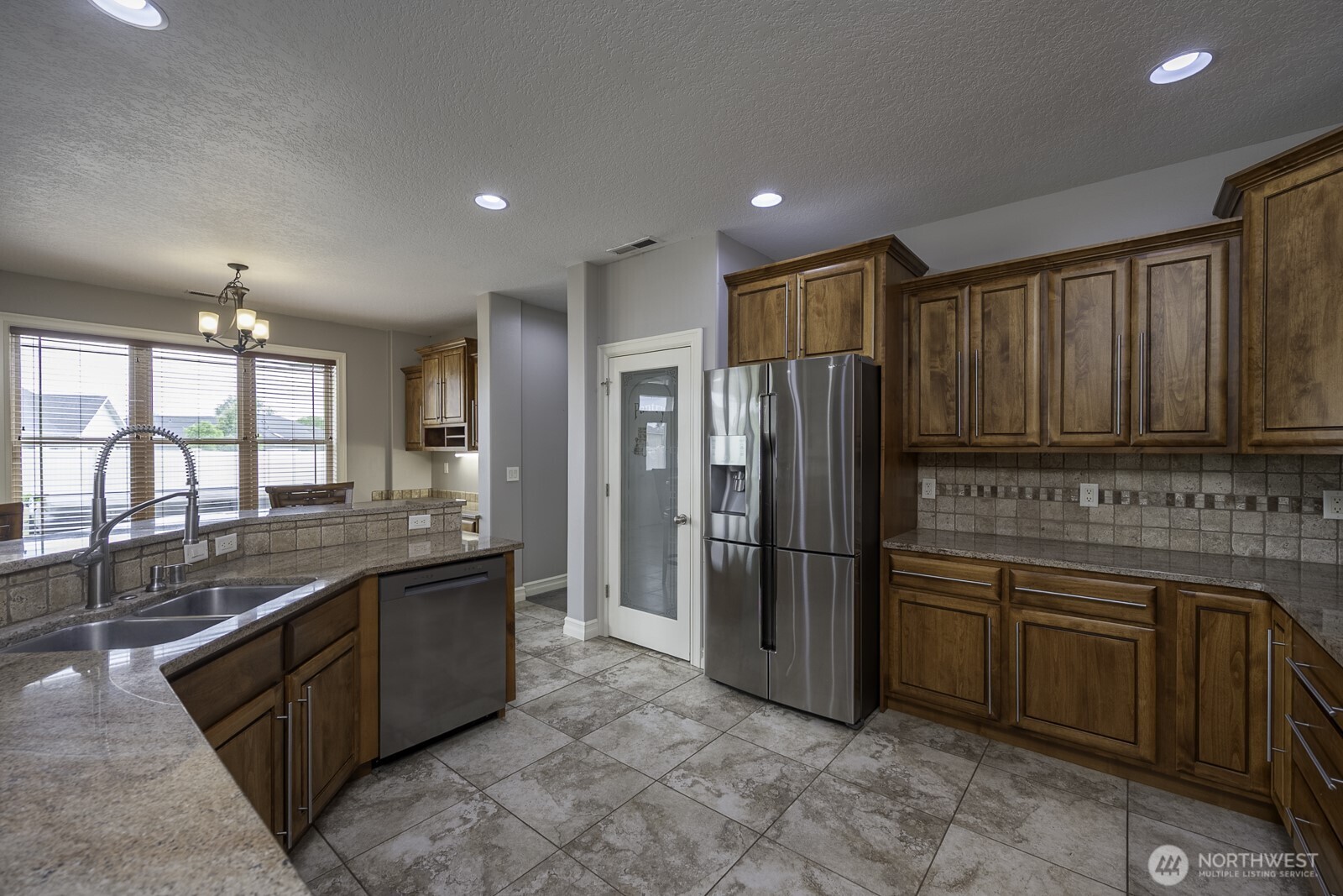 419 S Astor Loop Moses Lake WA 98837