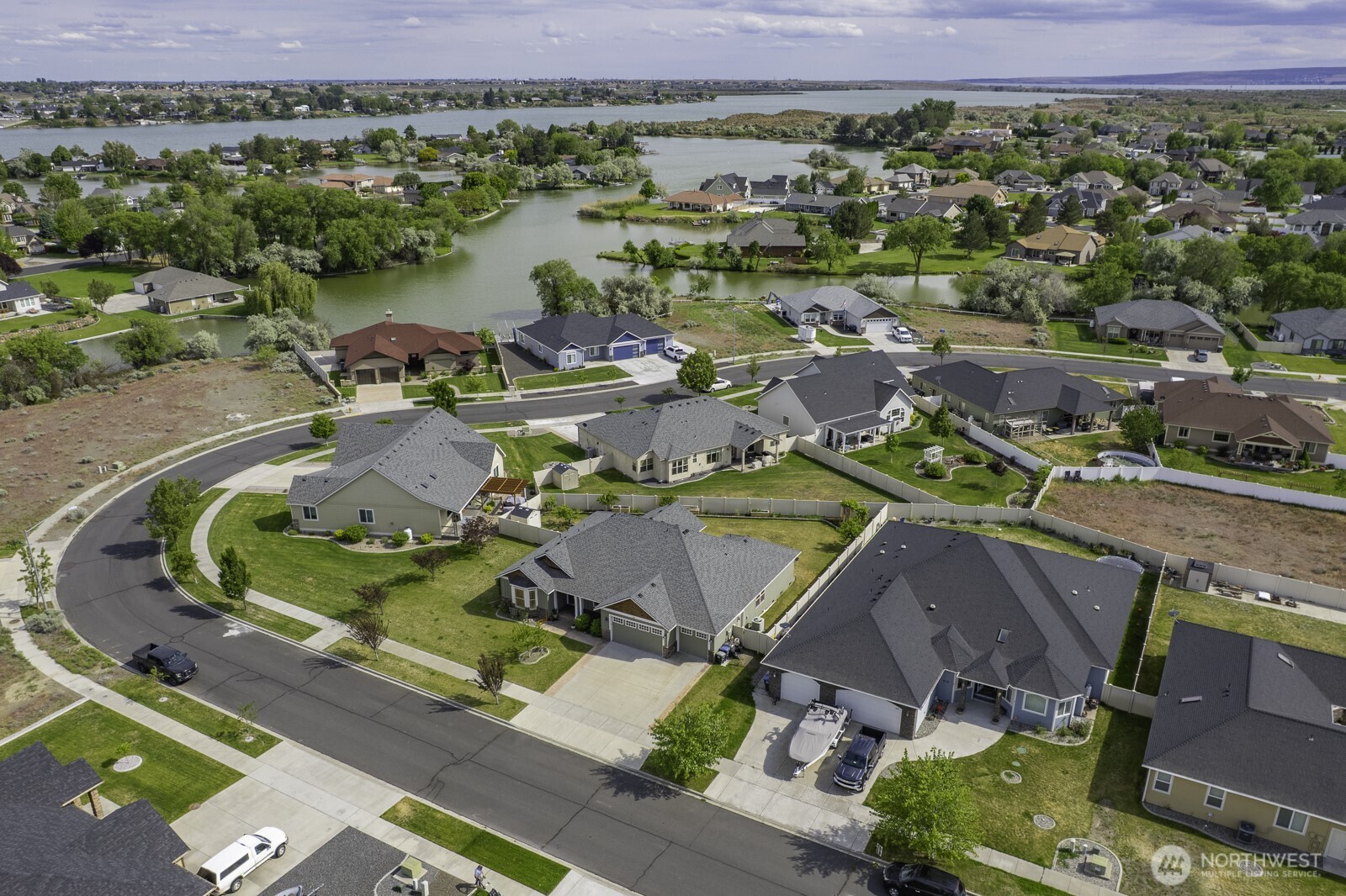419 S Astor Loop Moses Lake WA 98837