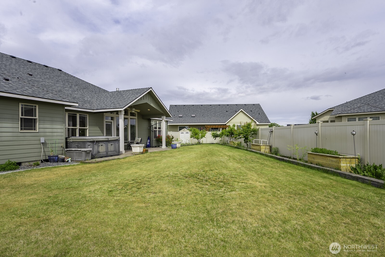 419 S Astor Loop Moses Lake WA 98837