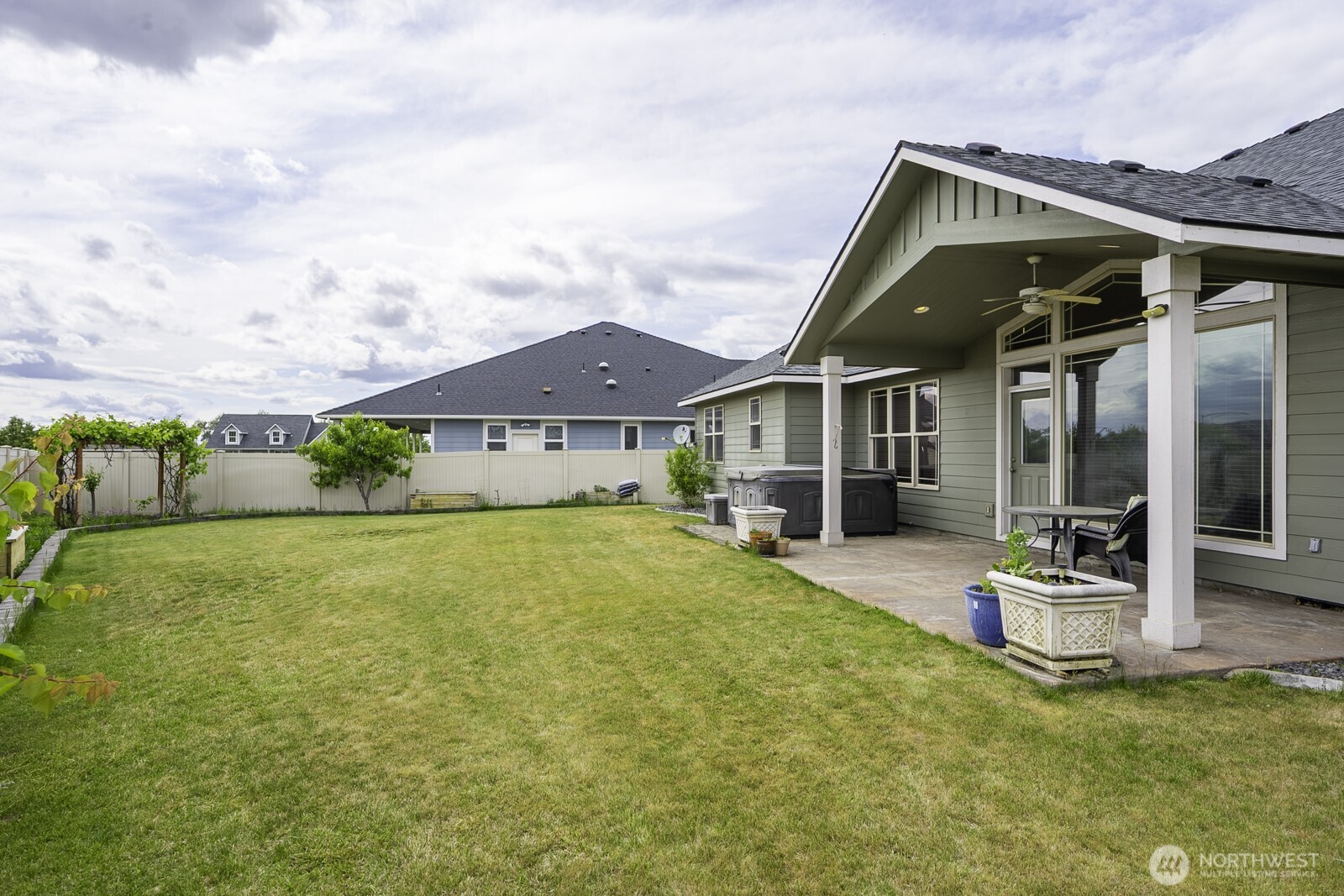 419 S Astor Loop Moses Lake WA 98837