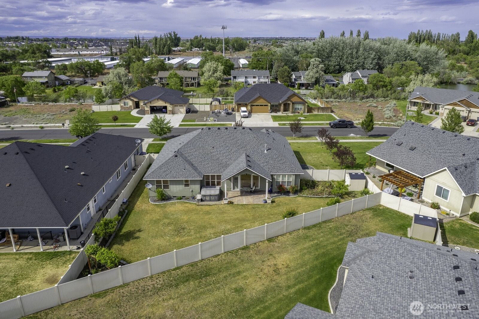 419 S Astor Loop Moses Lake WA 98837