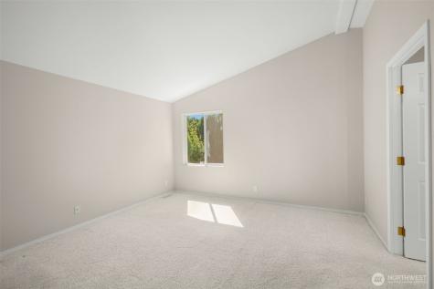 23606 Lake Dr W Bothell WA 98021