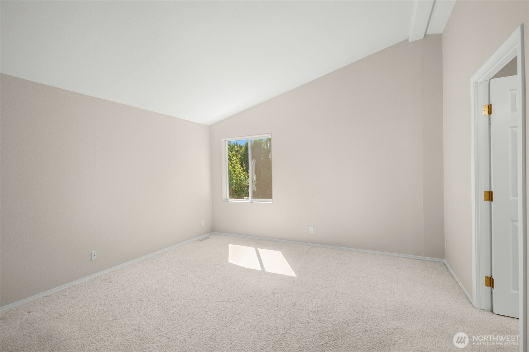 23606 Lake Dr W Bothell WA 98021