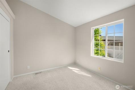 23606 Lake Dr W Bothell WA 98021