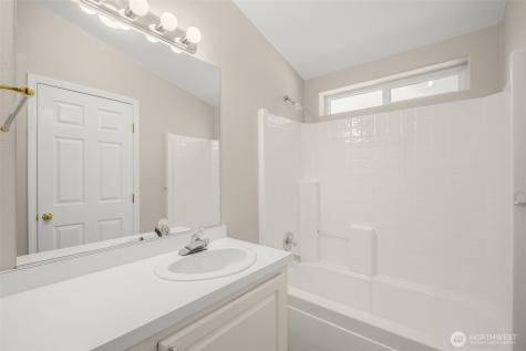 23606 Lake Dr W Bothell WA 98021