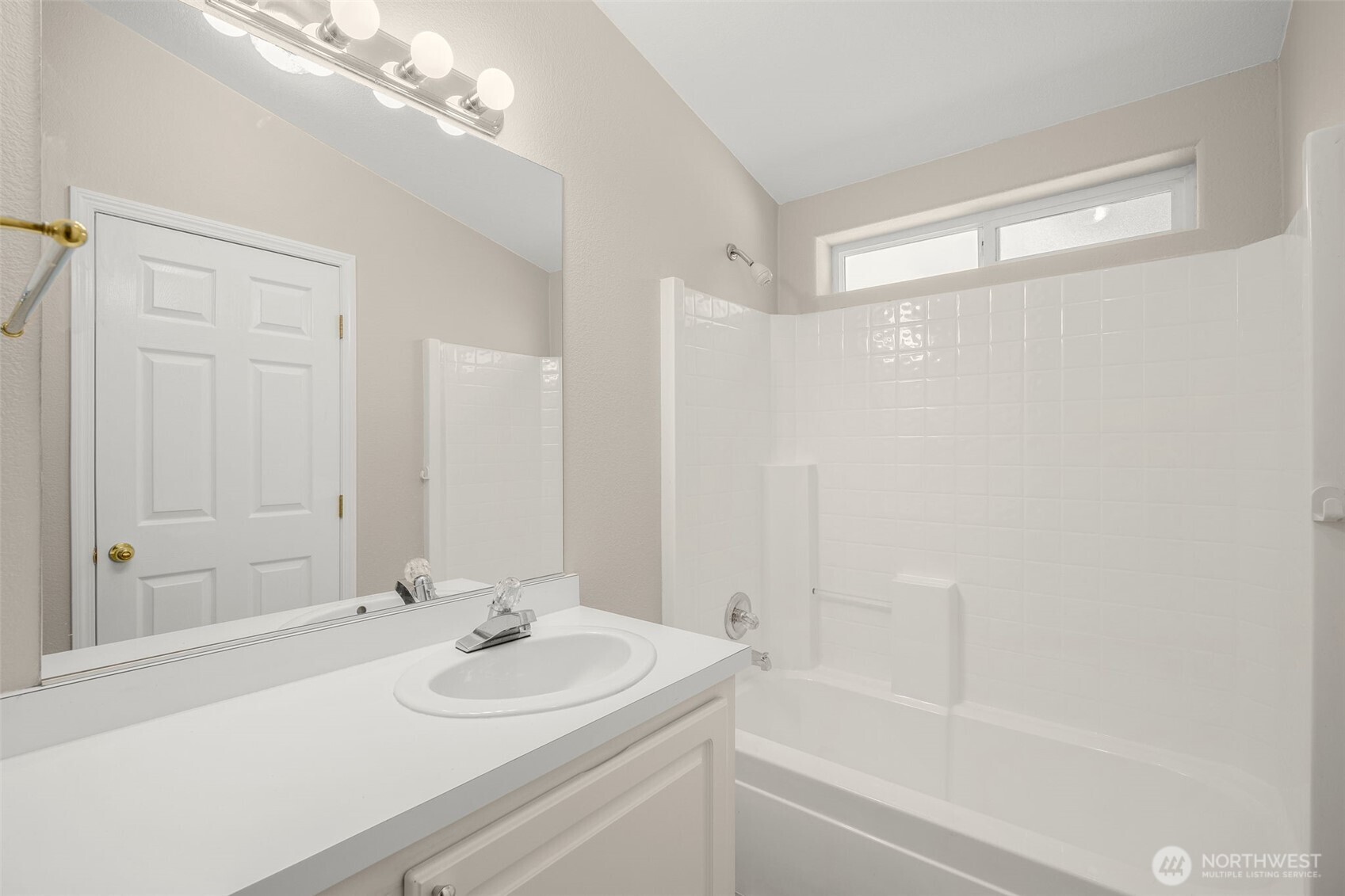 23606 Lake Dr W Bothell WA 98021