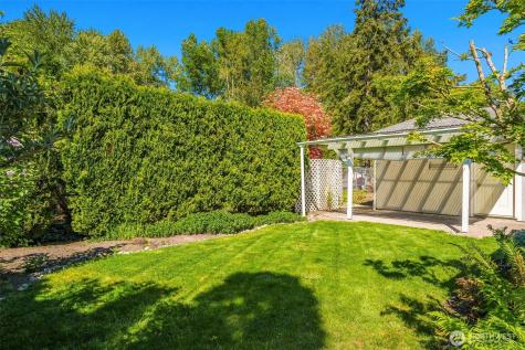 23606 Lake Dr W Bothell WA 98021